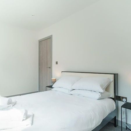 Modern 1 Bedroom Apartment In Preston Centre Eksteriør bilde
