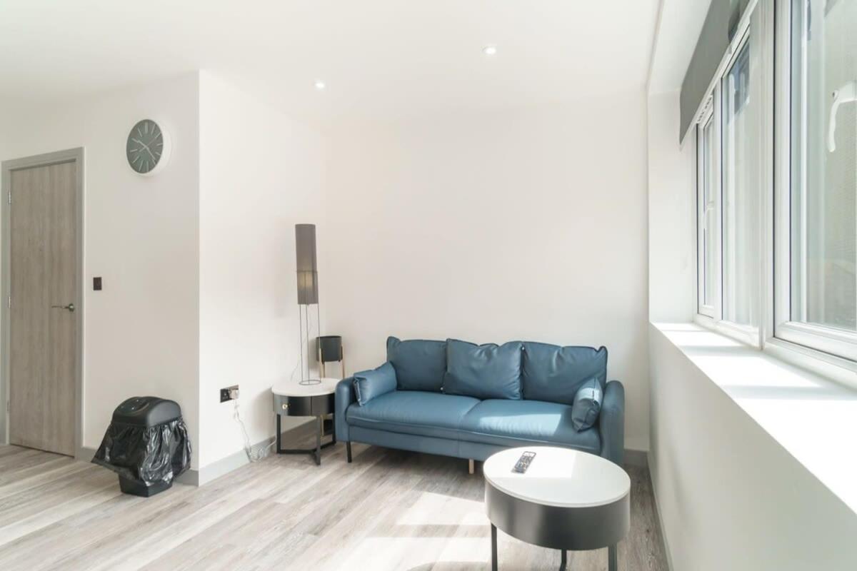 Modern 1 Bedroom Apartment In Preston Centre Eksteriør bilde
